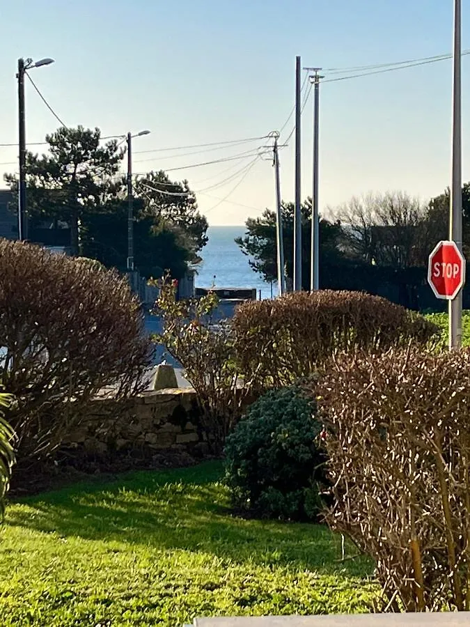 Heol * Plage A 100M* Larmor-Plage Apartment