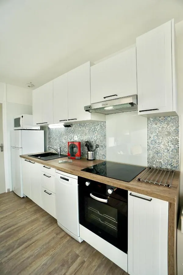 Heol * Plage A 100M* Larmor-Plage Apartment